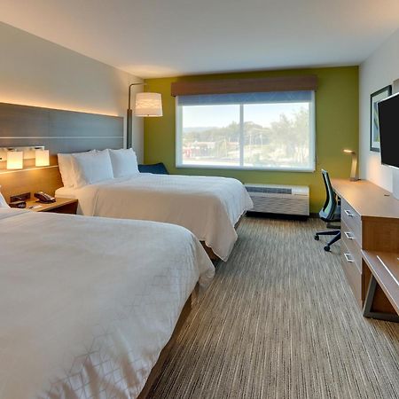 Holiday Inn Express & Suites - Roanoke - Civic Center Экстерьер фото